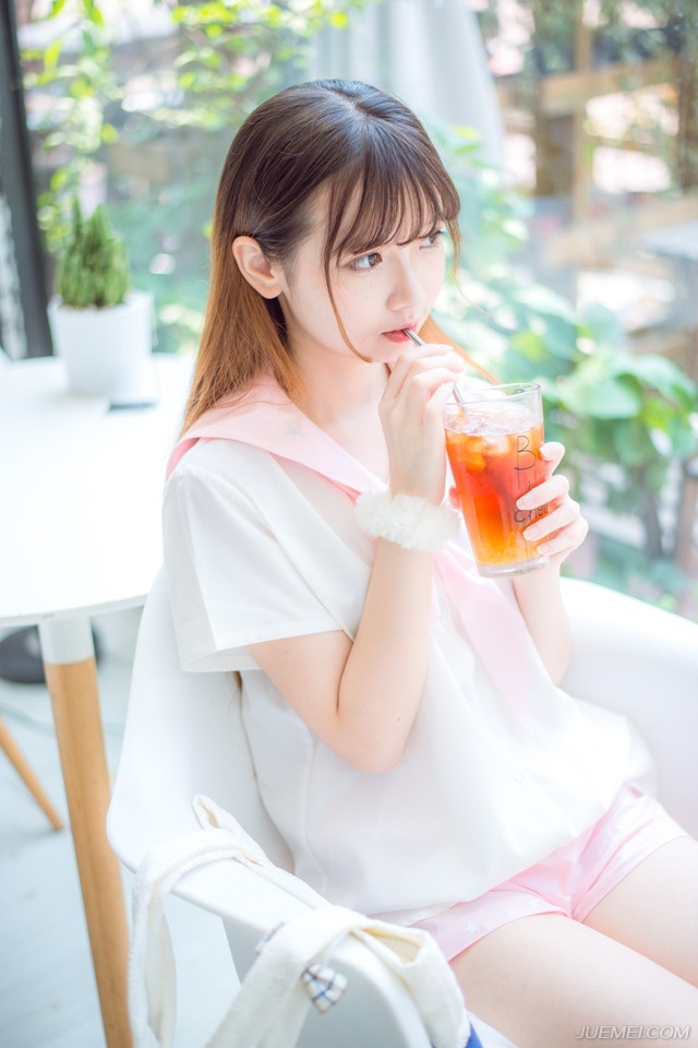 “无妨，只要今日能将关羽留下，再大的损失也是值得的。”庞德对于伤亡并不在意，反正这些都是胡兵，说白了是奴兵，若能以奴兵换来关羽的命，多少都值。